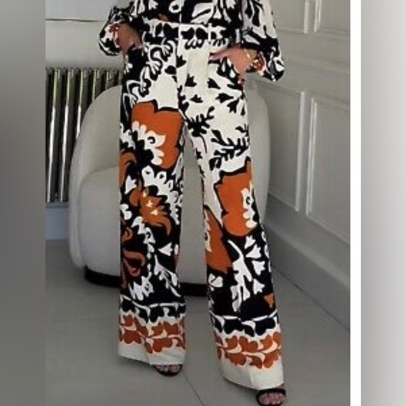 ZARA Pants Womens Extra Small XS Printed Wide Leg Darts - Picture 4 of 6